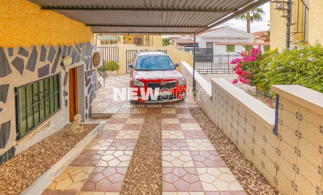 Resale - Detached - La Marina - Urb. La Marina