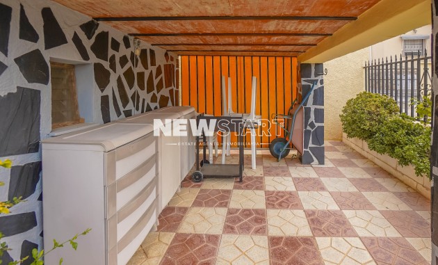 Resale - Detached - La Marina - Urb. La Marina