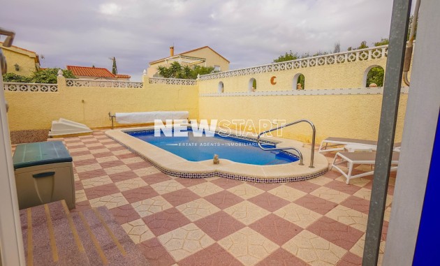 Resale - Detached - La Marina - Urb. La Marina