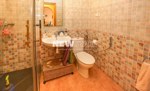 Reventa - Apartamento - La Marina - Urb. La Marina