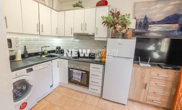 Resale - Terraced - La Marina - Urb. La Marina