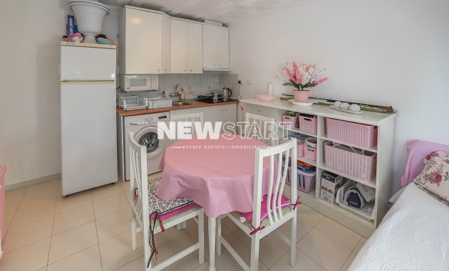 Herverkoop - Rijtjeswoning - La Marina - Urb. La Marina