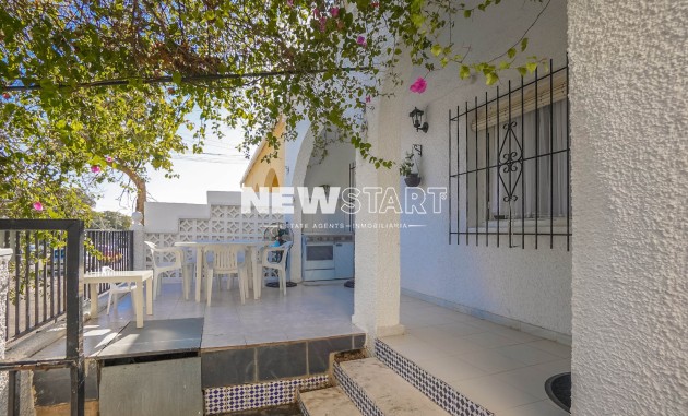 Herverkoop - Rijtjeswoning - La Marina - Urb. La Marina