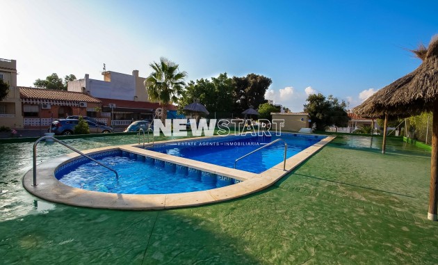 Herverkoop - Rijtjeswoning - La Marina - Urb. La Marina