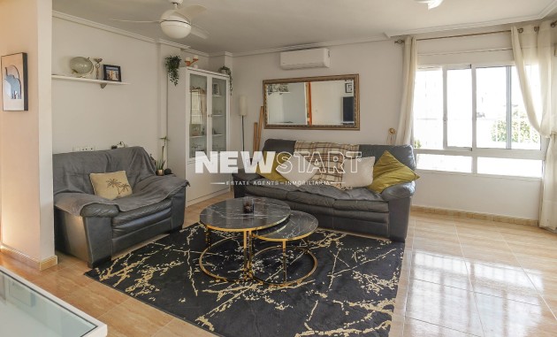 Wiederverkauf - Freistehend - La Marina - Urb. La Marina