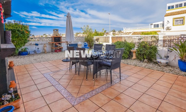 Wiederverkauf - Freistehend - La Marina - Urb. La Marina