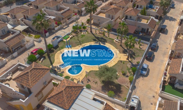 Wiederverkauf - Freistehend - La Marina - Urb. La Marina