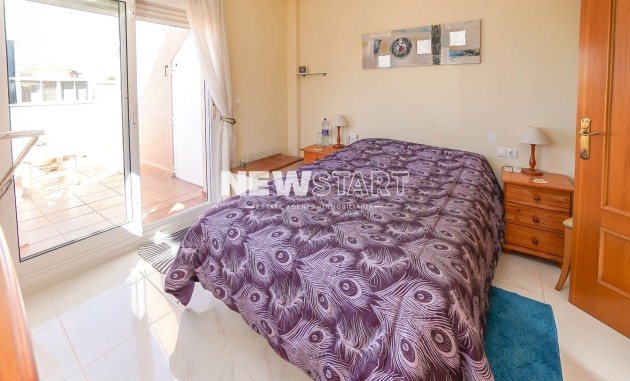 Wiederverkauf - Doppelhaushälfte - La Marina - Urb. La Marina