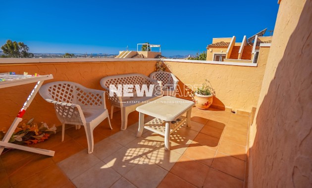 Wiederverkauf - Doppelhaushälfte - La Marina - Urb. La Marina