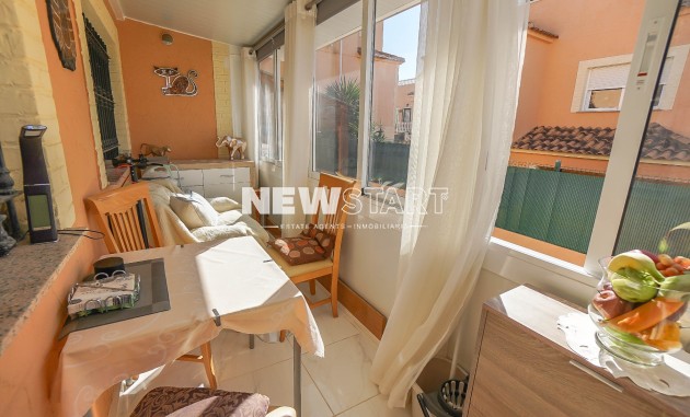 Wiederverkauf - Doppelhaushälfte - La Marina - Urb. La Marina