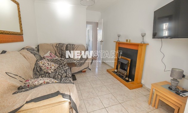 Reventa - Adosado - La Marina - Urb. La Marina