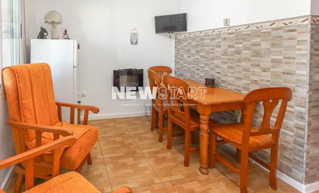 Reventa - Adosado - La Marina - Urb. La Marina