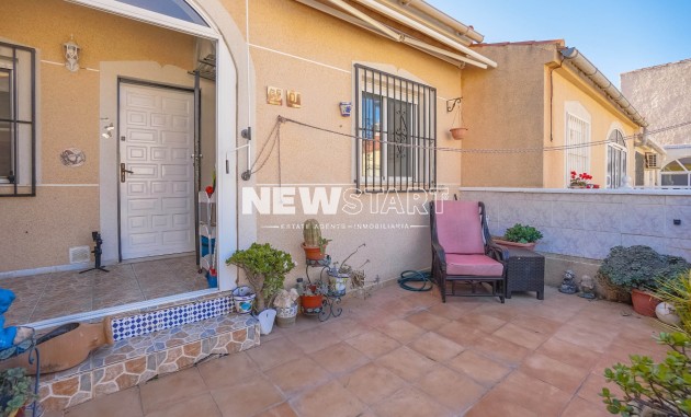 Reventa - Adosado - La Marina - Urb. La Marina