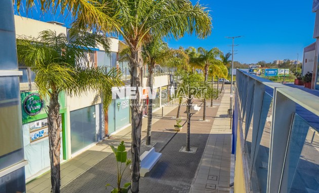 Revente - Commercial - La Marina - Urb. La Marina