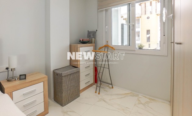 Resale - Apartment - La Marina - El Pinet