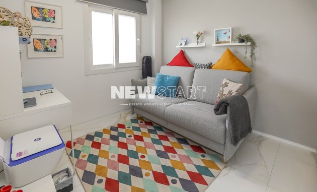 Resale - Apartment - La Marina - El Pinet