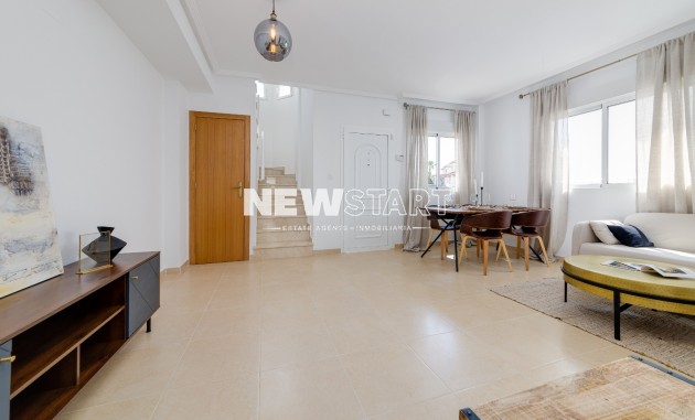 Resale - Detached - La Marina - Urb. La Marina