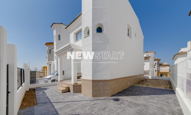 Resale - Detached - La Marina - Urb. La Marina
