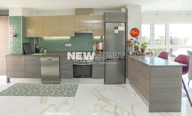 Återförsäljning - Lägenhet - La Marina - El Pinet