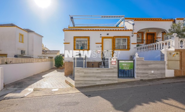 Wiederverkauf - Quadhaus - La Marina - Urb. La Marina