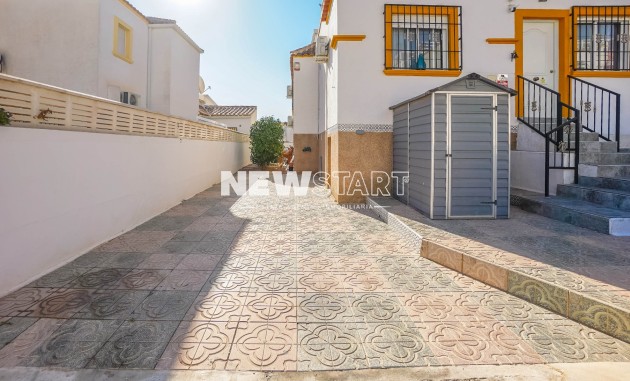 Wiederverkauf - Quadhaus - La Marina - Urb. La Marina