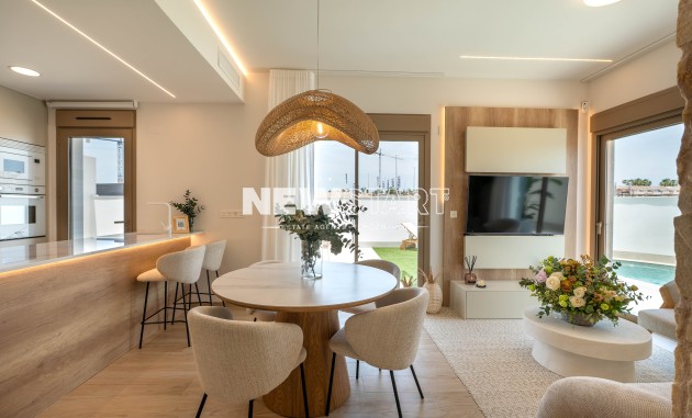 Obra nueva - Adosado - Los Alcázares