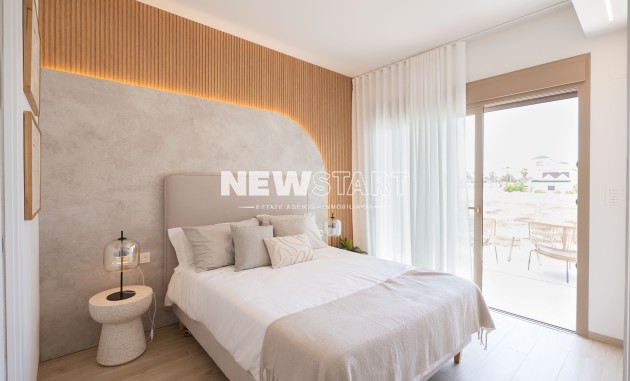 Obra nueva - Adosado - Los Alcázares