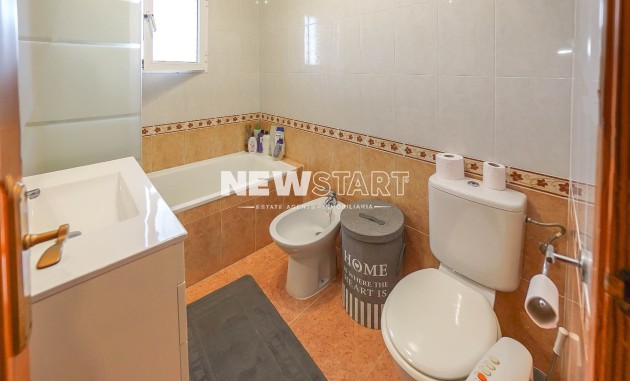 Resale - Quad - La Marina - Urb. La Marina