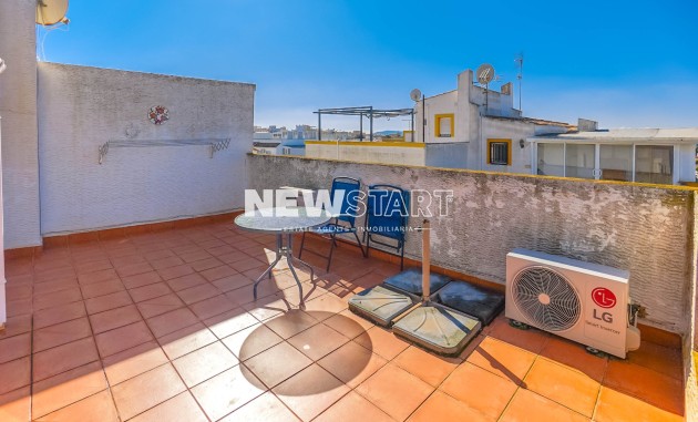 Resale - Quad - La Marina - Urb. La Marina