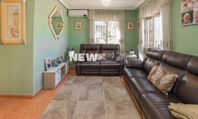 Resale - Quad - La Marina - Urb. La Marina