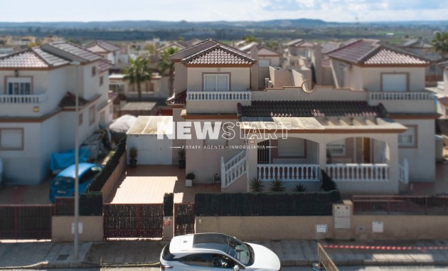 Resale - Quad - La Marina - Urb. La Marina