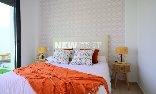 Obra nueva - Adosado - Dolores