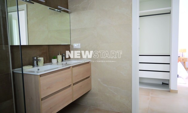 Obra nueva - Adosado - Dolores