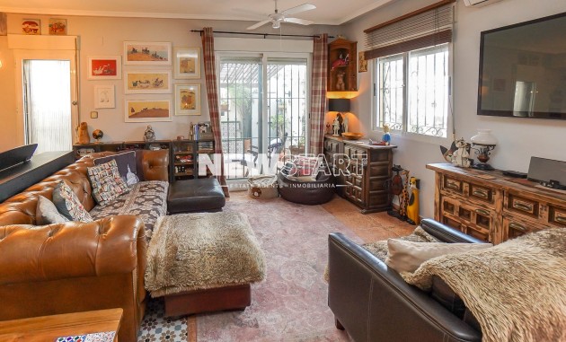 Resale - Quad - La Marina - Urb. La Marina