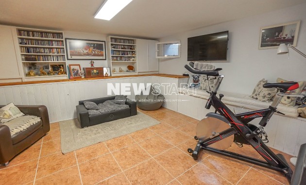 Resale - Quad - La Marina - Urb. La Marina