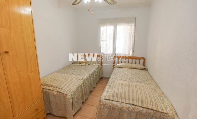 Återförsäljning - Bungalow - La Marina - Urb. La Marina