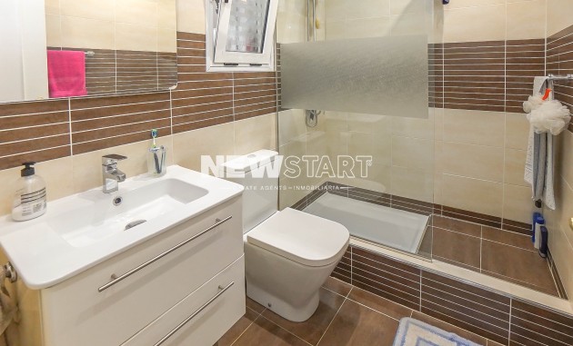 Resale - Quad - La Marina - Urb. La Marina