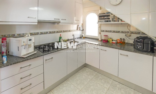 Resale - Detached - La Marina - Urb. La Marina