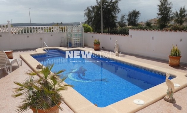 Resale - Detached - La Marina - Urb. La Marina