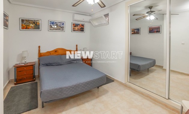 Resale - Semi-Detached - La Marina - Urb. El Oasis