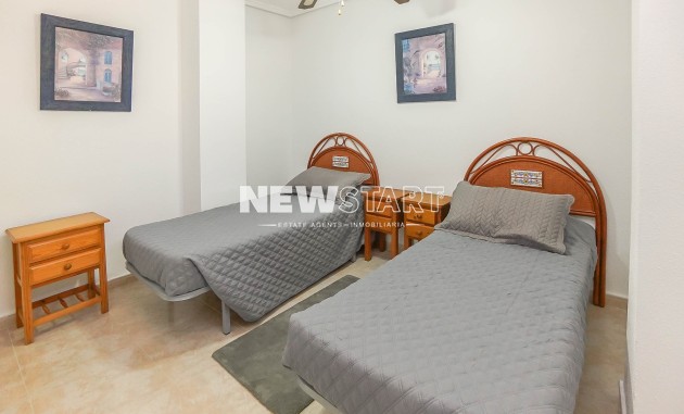 Resale - Semi-Detached - La Marina - Urb. El Oasis