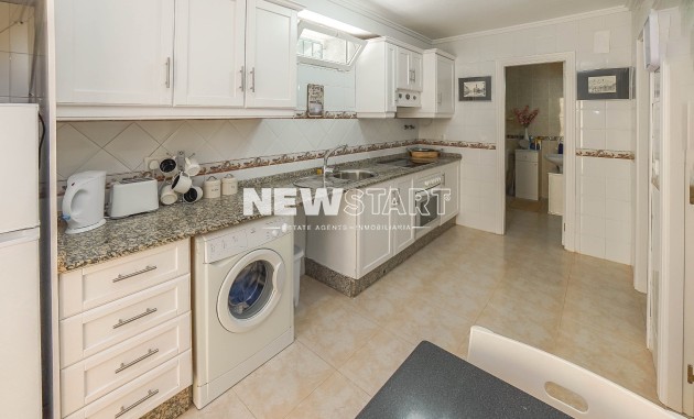 Resale - Semi-Detached - La Marina - Urb. El Oasis