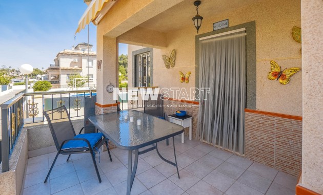 Resale - Semi-Detached - La Marina - Urb. El Oasis