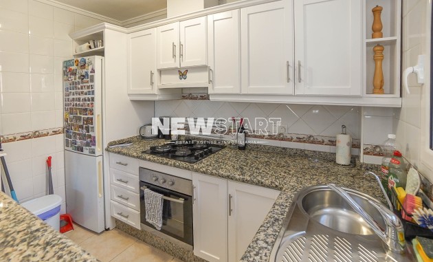 Resale - Semi-Detached - La Marina - Urb. El Oasis