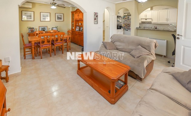 Resale - Semi-Detached - La Marina - Urb. El Oasis