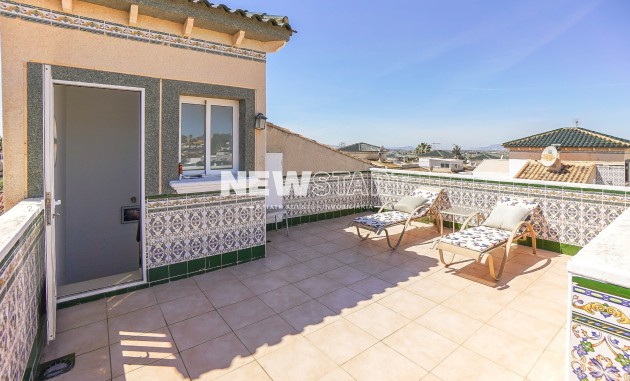 Resale - Semi-Detached - La Marina - Urb. El Oasis