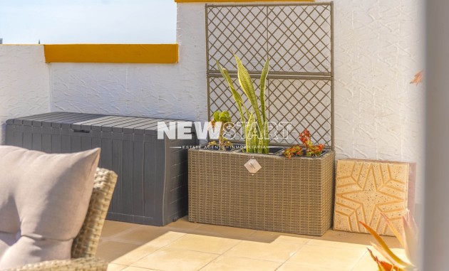 Resale - Quad - La Marina - Urb. La Marina