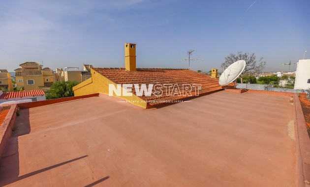 Resale - Villa - La Marina - Urb. La Marina