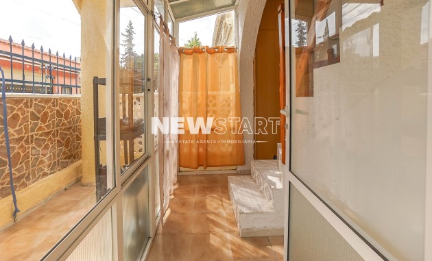 Resale - Townhouse - La Marina - Urb. La Marina