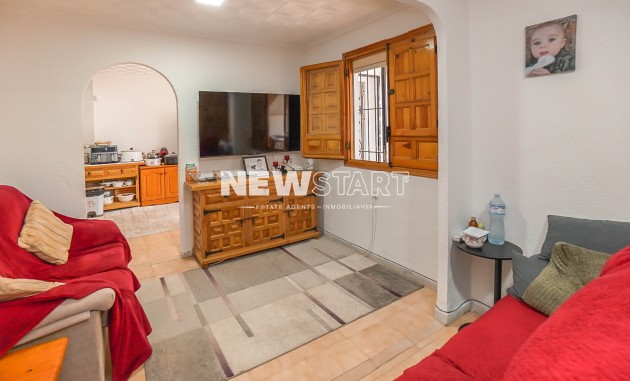 Resale - Townhouse - La Marina - Urb. La Marina